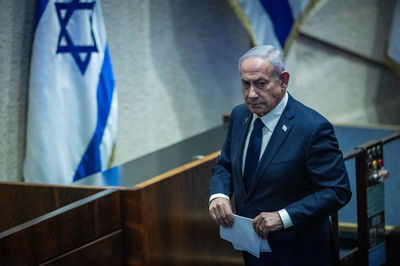 רוב הציבור תומך בוועדת חקירה ממלכתית, המחלוקת על חנינה לנתניהו מעמיקה
