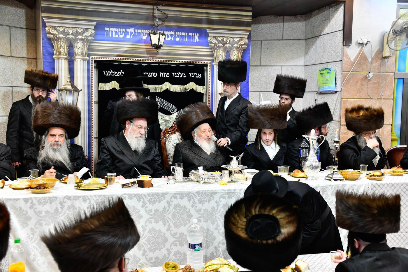 שמחת הפארשפיל בחצה"ק נאראל