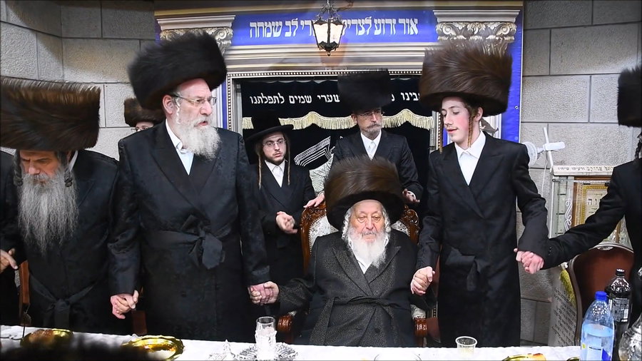 שמחת הפארשפיל בחצה"ק נאראל