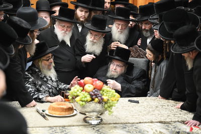 האדמו"ר מסאטמר בביקור אצל האדמו"ר מבעלזא