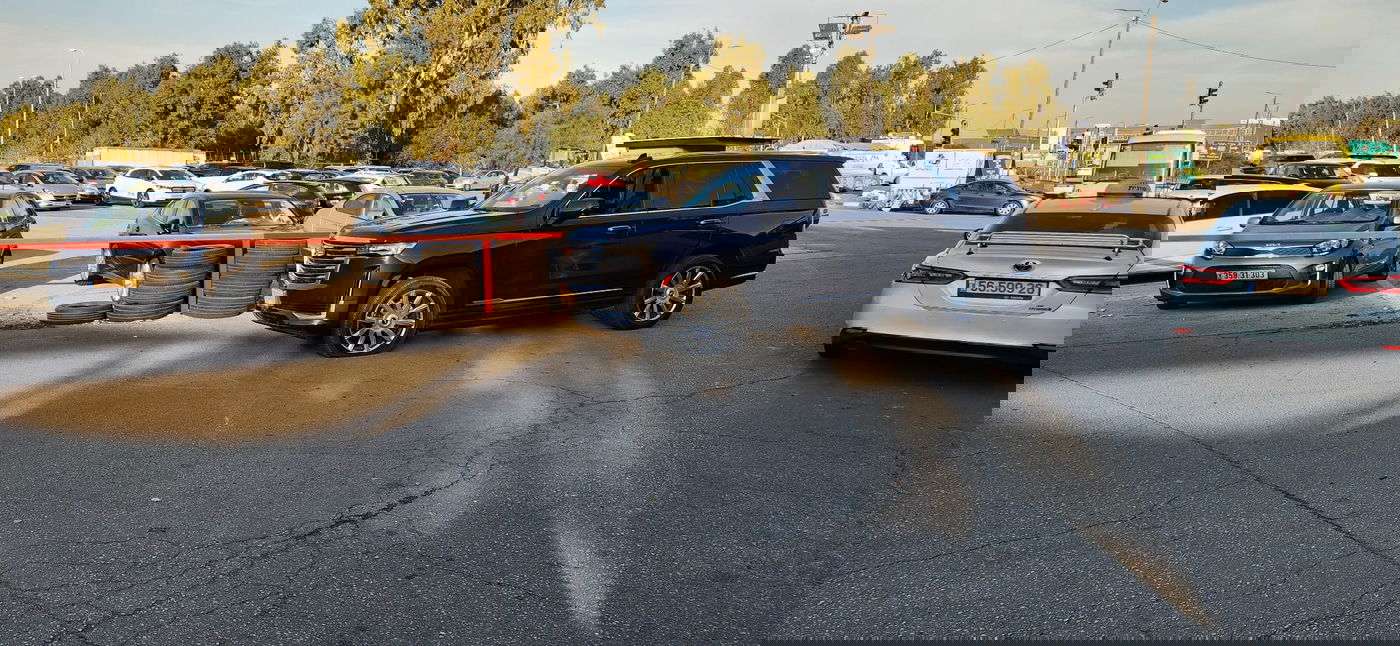 רכב הקאדילק המפונצ'ר