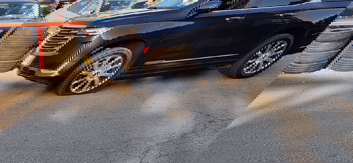 רכב הקאדילק המפונצ'ר