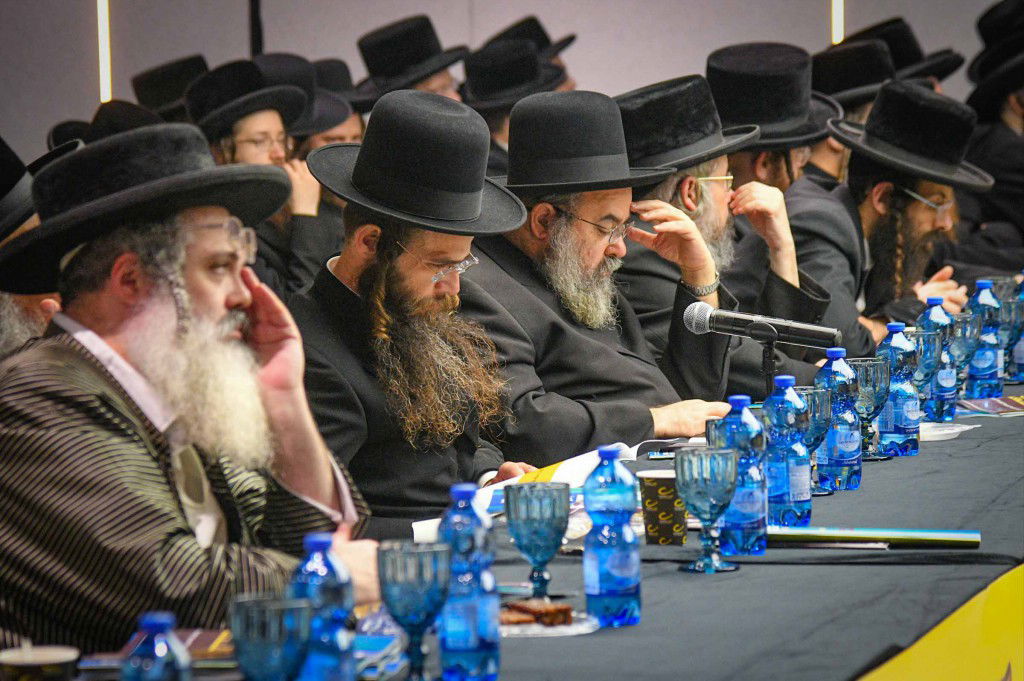 ועידת רבני הקהילות נגד פגעי הטכנולגיה והבינה המלאוכתית