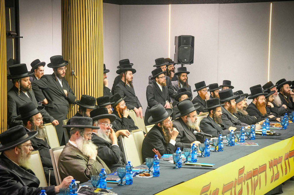 ועידת רבני הקהילות נגד פגעי הטכנולגיה והבינה המלאוכתית