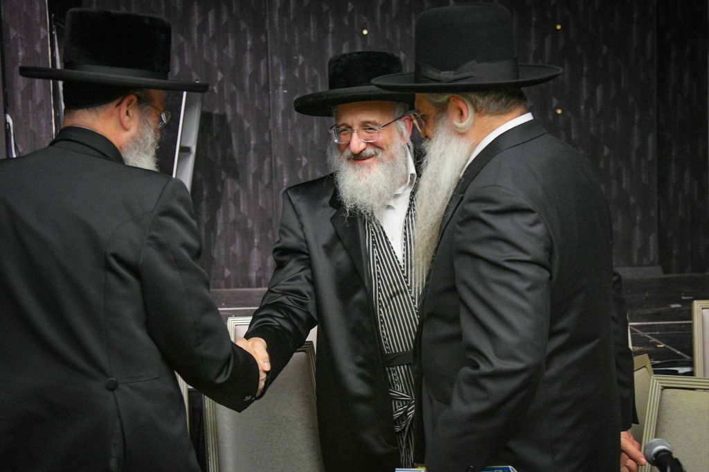 ועידת רבני הקהילות נגד פגעי הטכנולגיה והבינה המלאוכתית