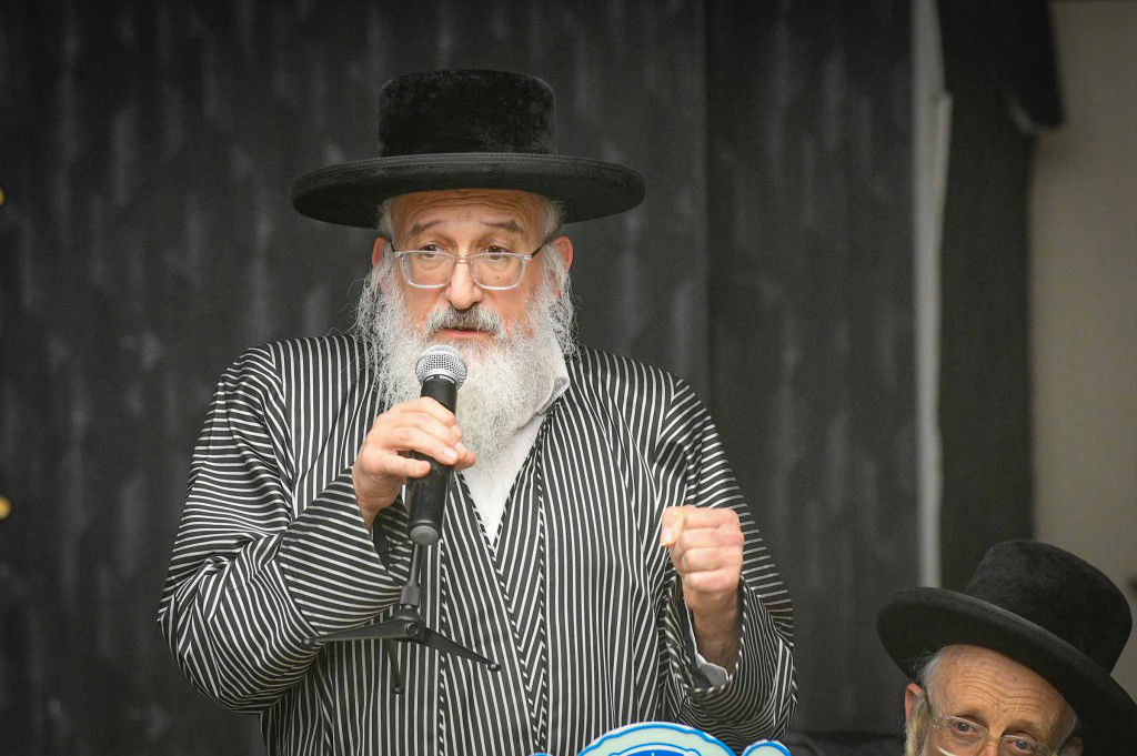 ועידת רבני הקהילות נגד פגעי הטכנולגיה והבינה המלאוכתית