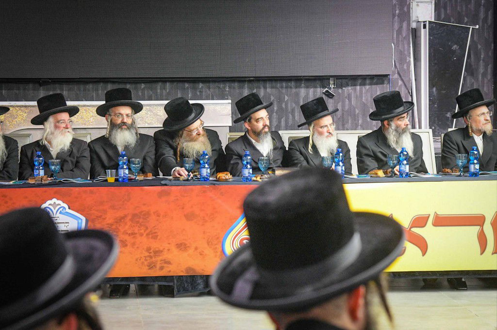 ועידת רבני הקהילות נגד פגעי הטכנולגיה והבינה המלאוכתית