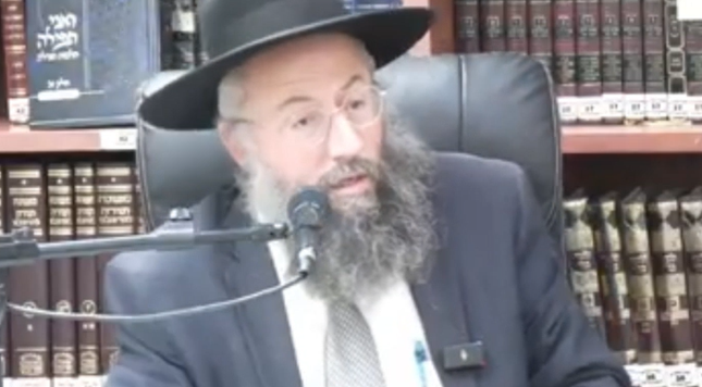 הפוסק הרב בנימין חותה בשיחה נוקבת: "מי שלא יתעורר ימצא על שולחנו גוי שיקרא לו סבא"