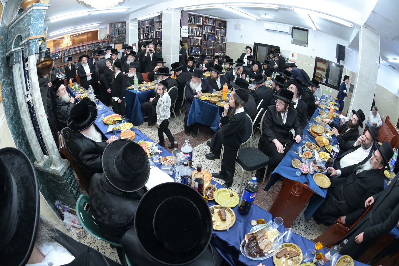 שמחת בר המצווה לבן אב"ד מאקאווא בני ברק