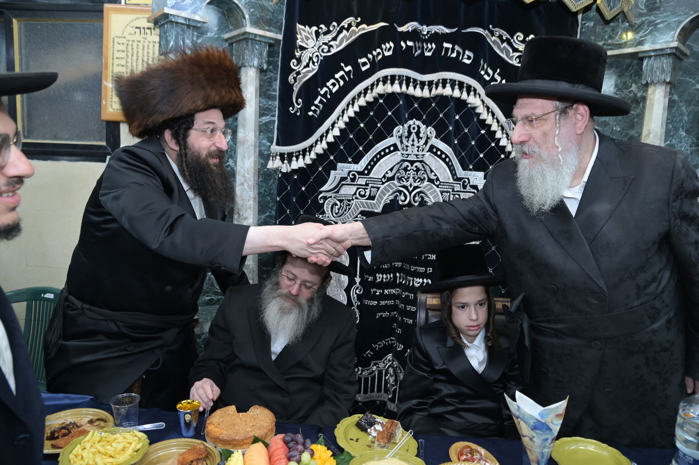 שמחת בר המצווה לבן אב"ד מאקאווא בני ברק