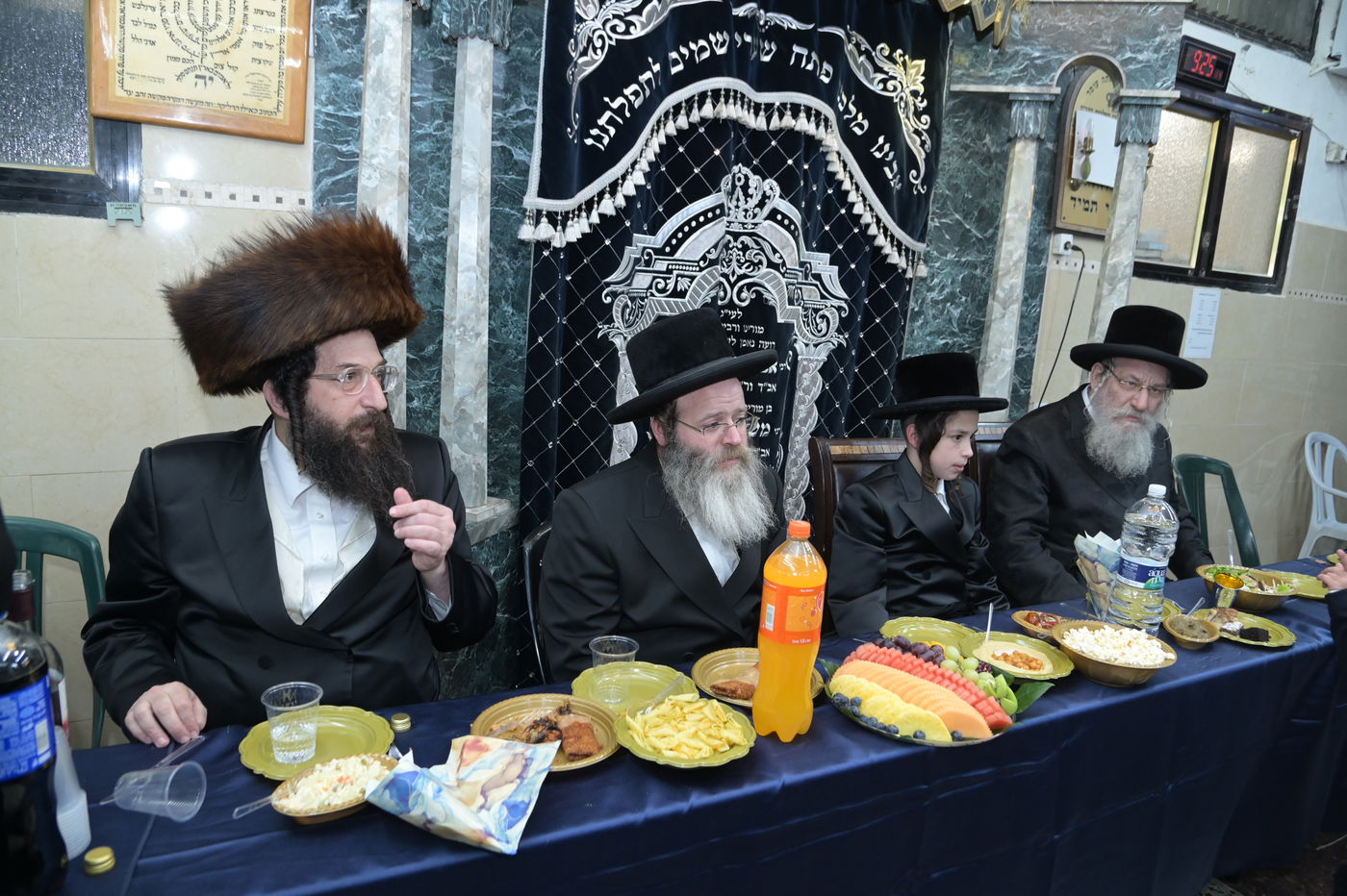 שמחת בר המצווה לבן אב"ד מאקאווא בני ברק