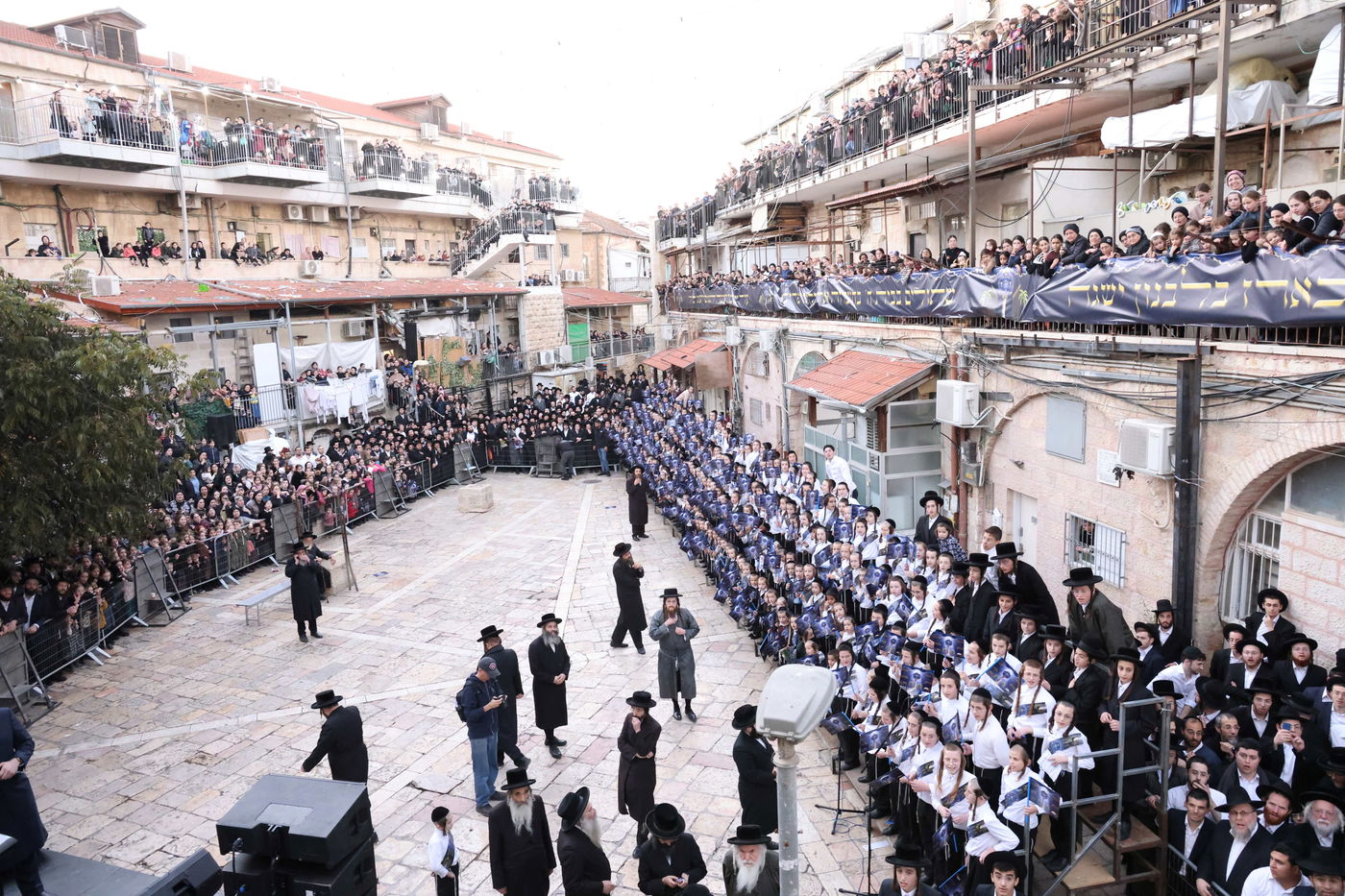 האדמו"ר מסאטמר בביקור בכולל "שומרי החומות" בירושלים