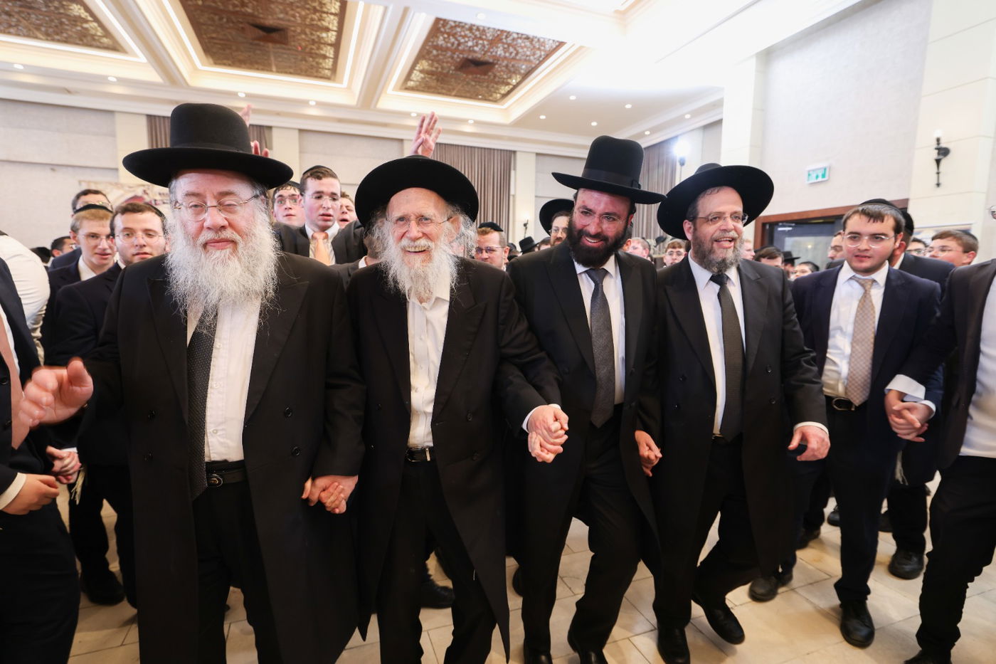 שמחת נישואי בן הגאון רבי יחזקאל אתרוג 