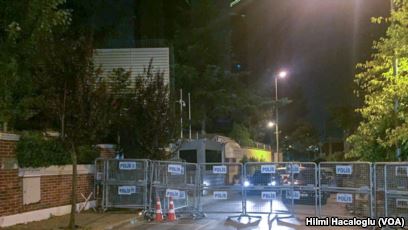 הקונסוליה הסעודית באיסטנבול, 16 באוקטובר 2018, לאחר היעלמותו של ח'אשוקג'י