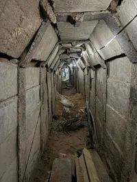 המנהרה שבה הוחזק גולדין