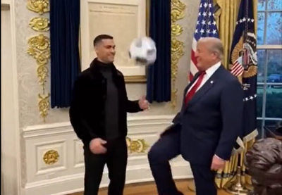 לא אמיתי: טראמפ מפרסם סרטון AI בו הוא משחק כדורגל עם הכוכב העולמי