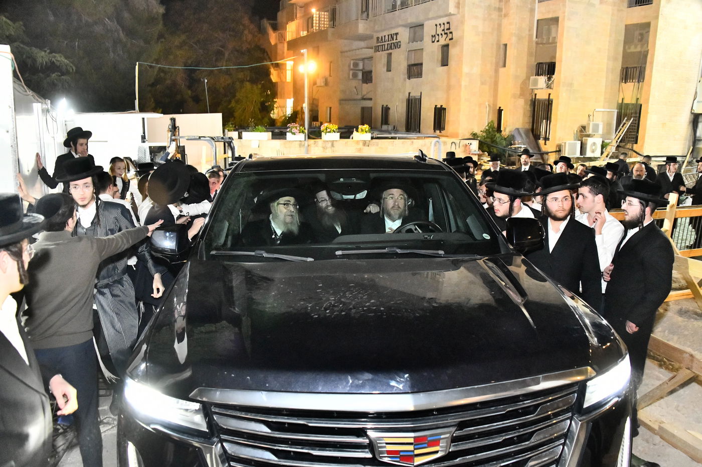 האדמו"ר מסאטמר במעמד יציקת היסודות בטלזסטון