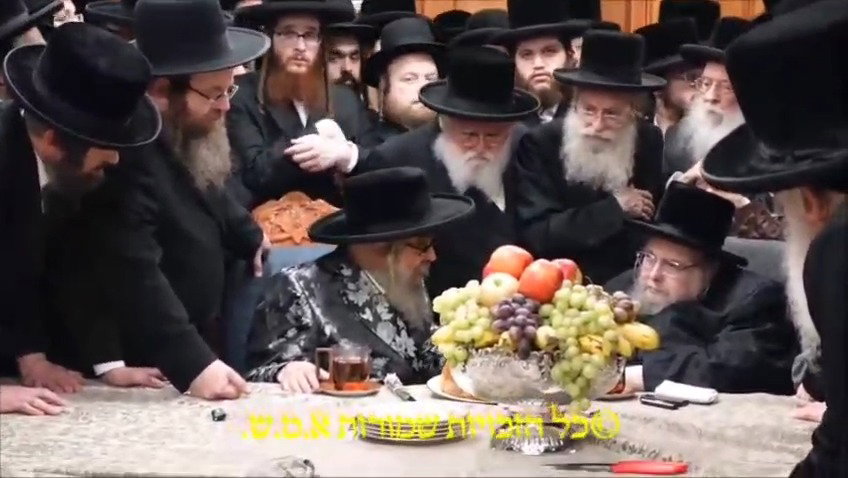 האדמו"ר מסאטמר בביקור אצל האדמו"ר מבעלזא