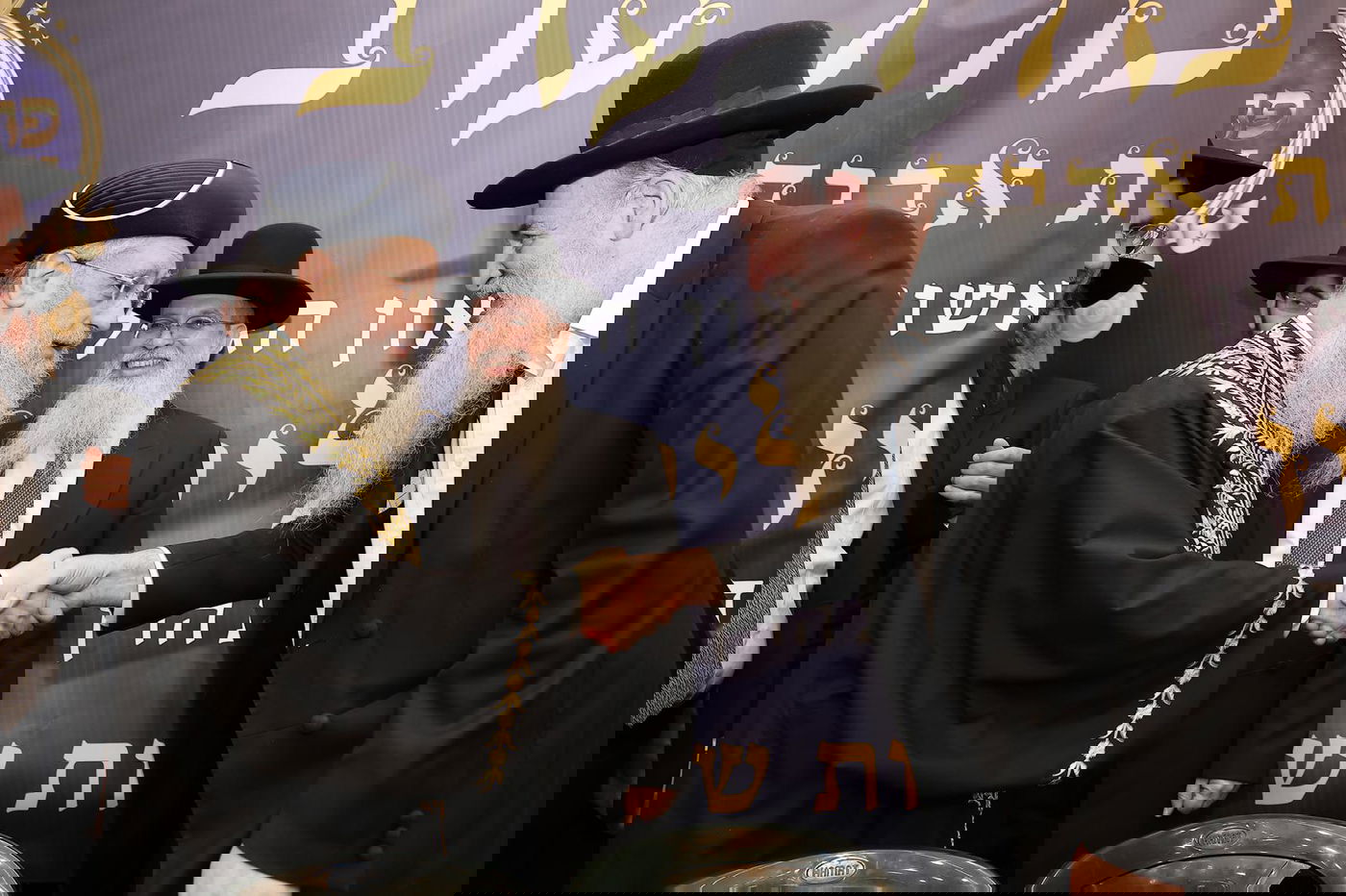 הגר"ד יוסף בפתיחת סניפי רשת הכוללים "ברכת אברהם" 