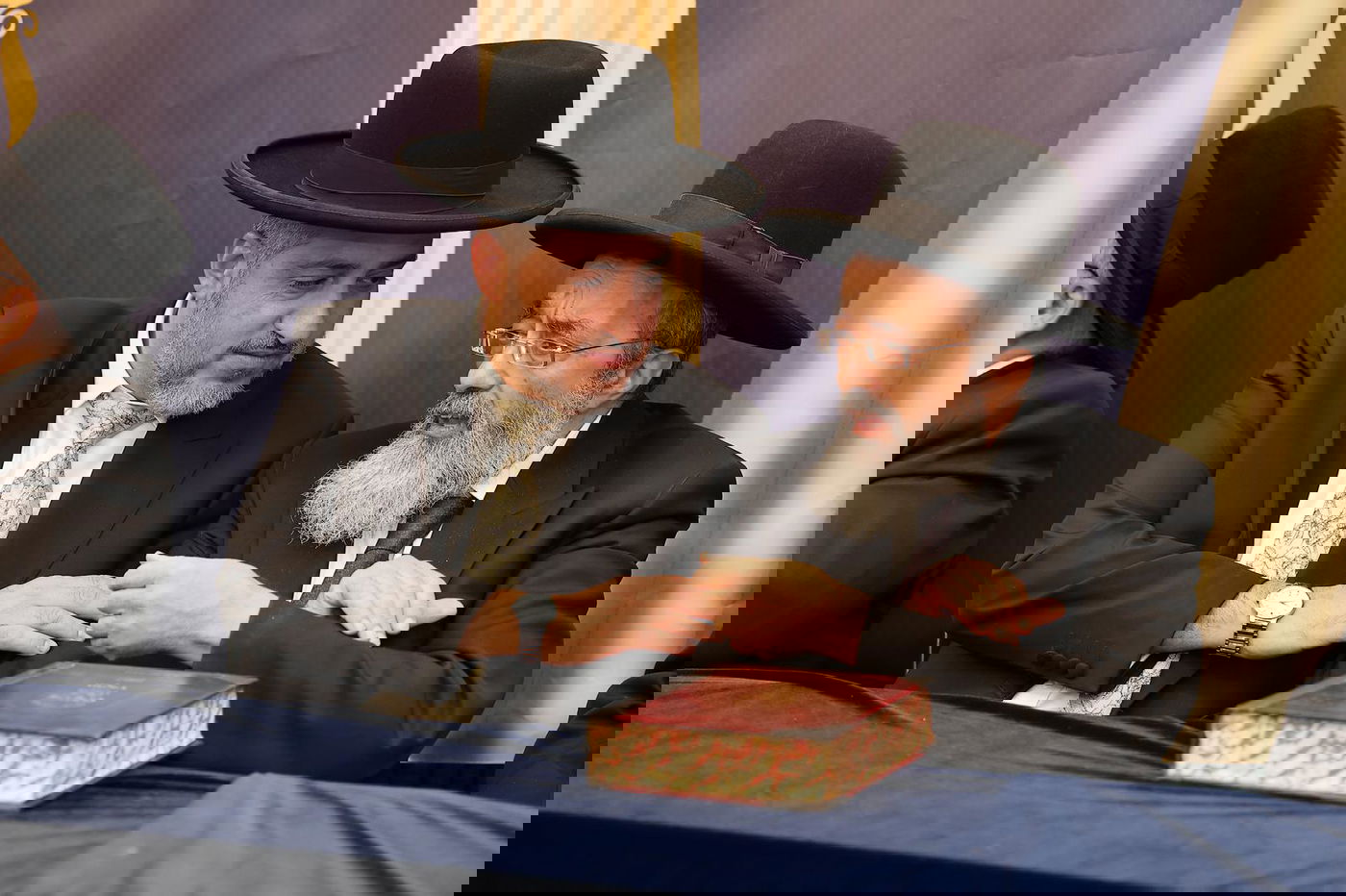 הגר"ד יוסף בפתיחת סניפי רשת הכוללים "ברכת אברהם" 