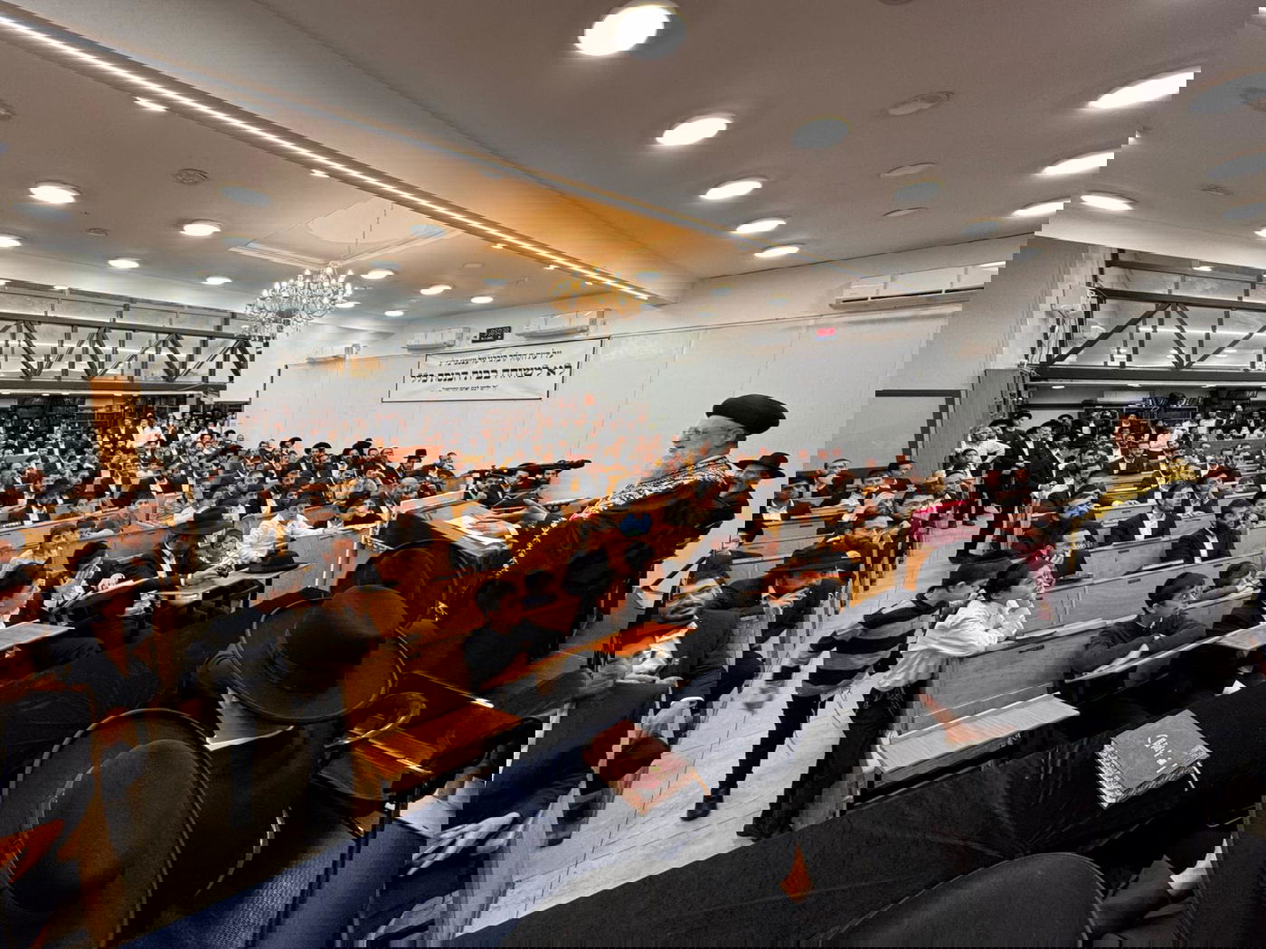 הגר"ד יוסף בפתיחת סניפי רשת הכוללים "ברכת אברהם" 