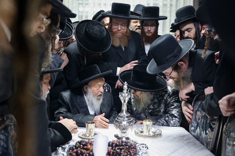 האדמו"ר מסאטמר בביקור בבית שמש