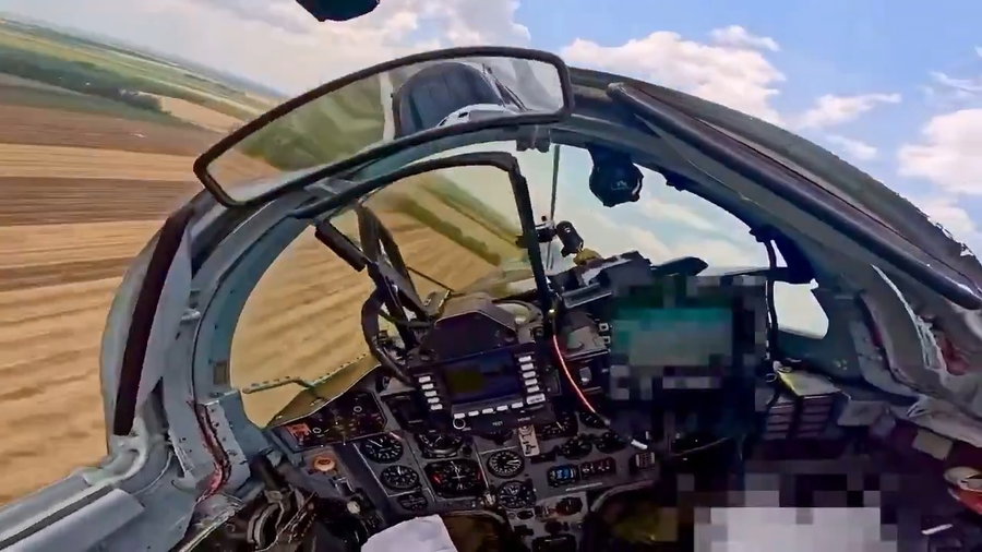 טייס המיג מפגין יכולות 