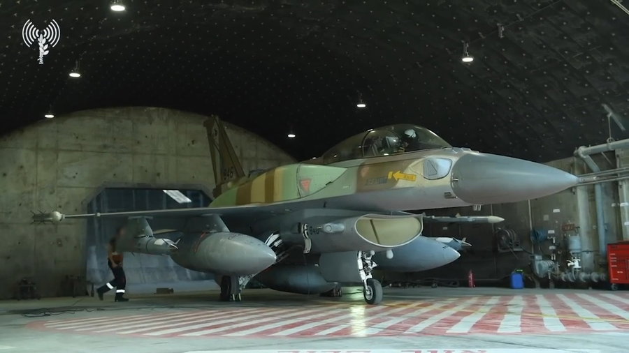 מטוסי קרב בדרך לתקיפה בתימן