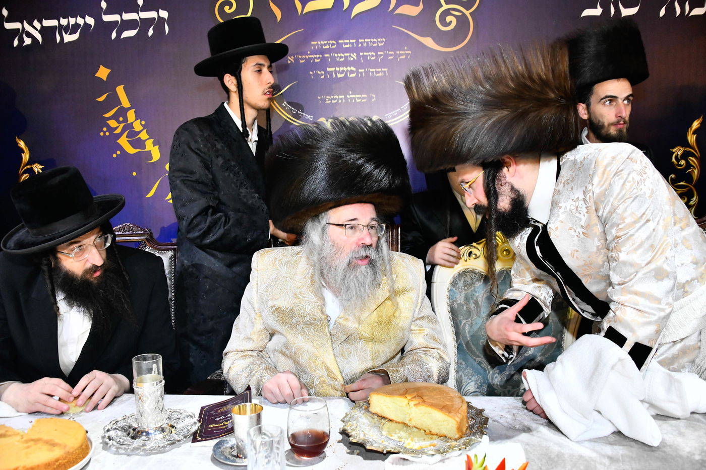 בר המצווה לבן האדמו"ר ממעז'יבוז'