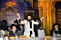 בר המצווה לבן האדמו"ר ממעז'יבוז'