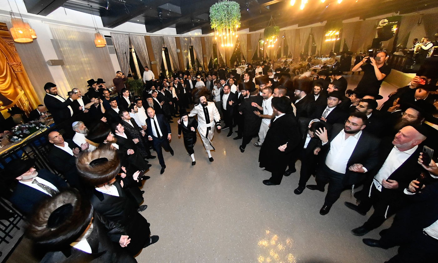 בר המצווה לבן האדמו"ר ממעז'יבוז'