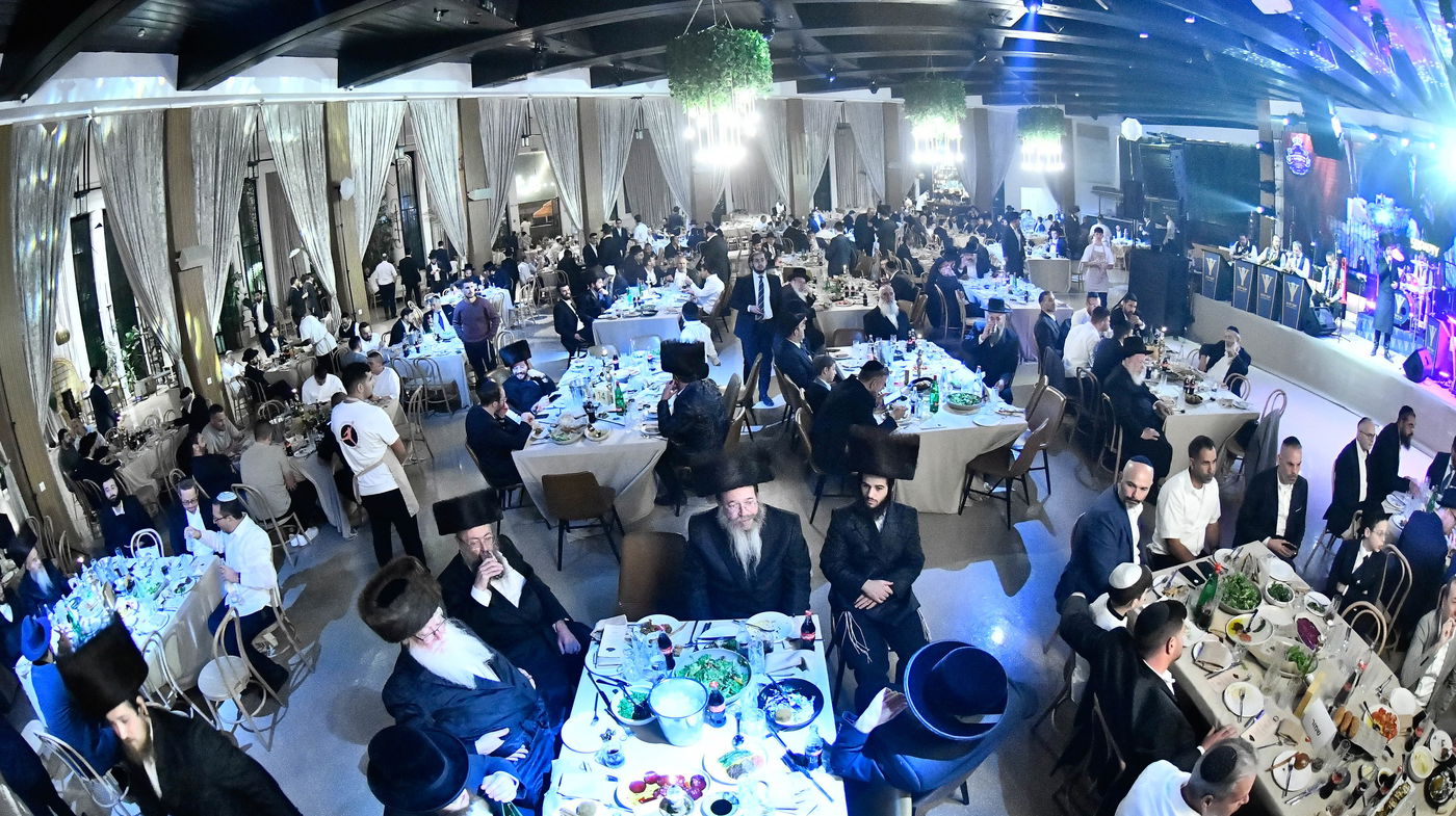 בר המצווה לבן האדמו"ר ממעז'יבוז'