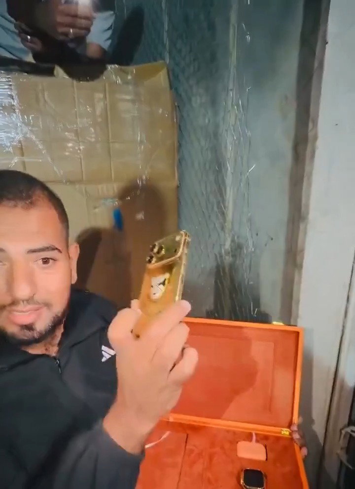 הסמארטפון המוזהב ברצועת עזה 