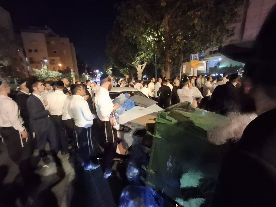 הפגנות בזמן ניסיון מעצר. ארכיון