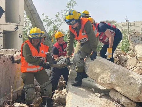 תרגיל חירום לחילוץ בזירת אסון