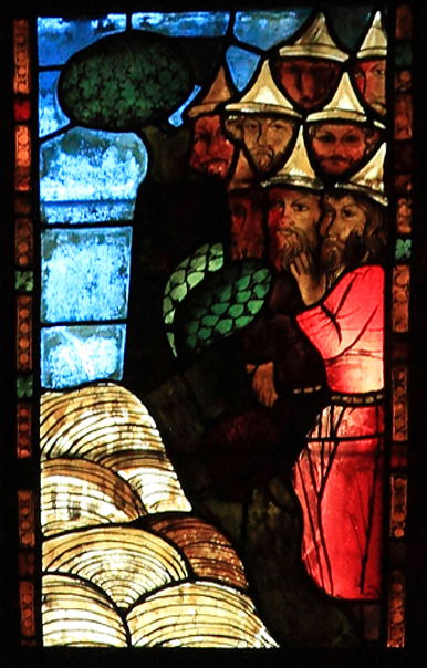 יהודים מחכים על הגדה של נהר הסמבטיון. חלון ויטראז' במבנה בעיר פרנקפורט על האודר בגרמניה