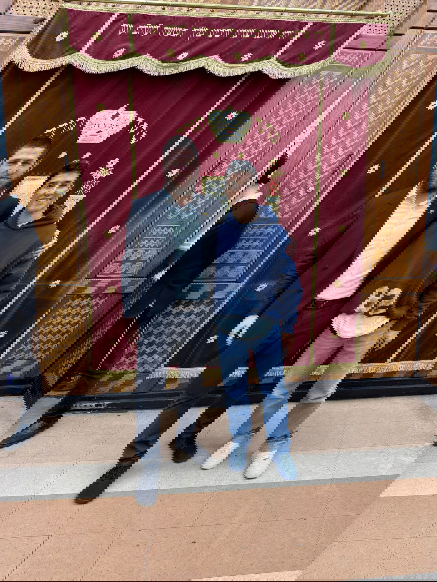 הראל סקעת הגיע לסיבוב הופעות בניו יורק וביקר ב-770