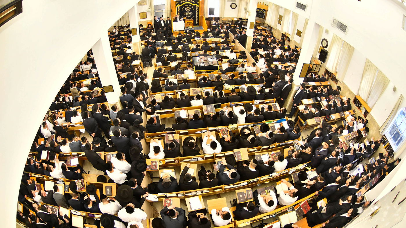 סיום הש"ס בישיבת מיר