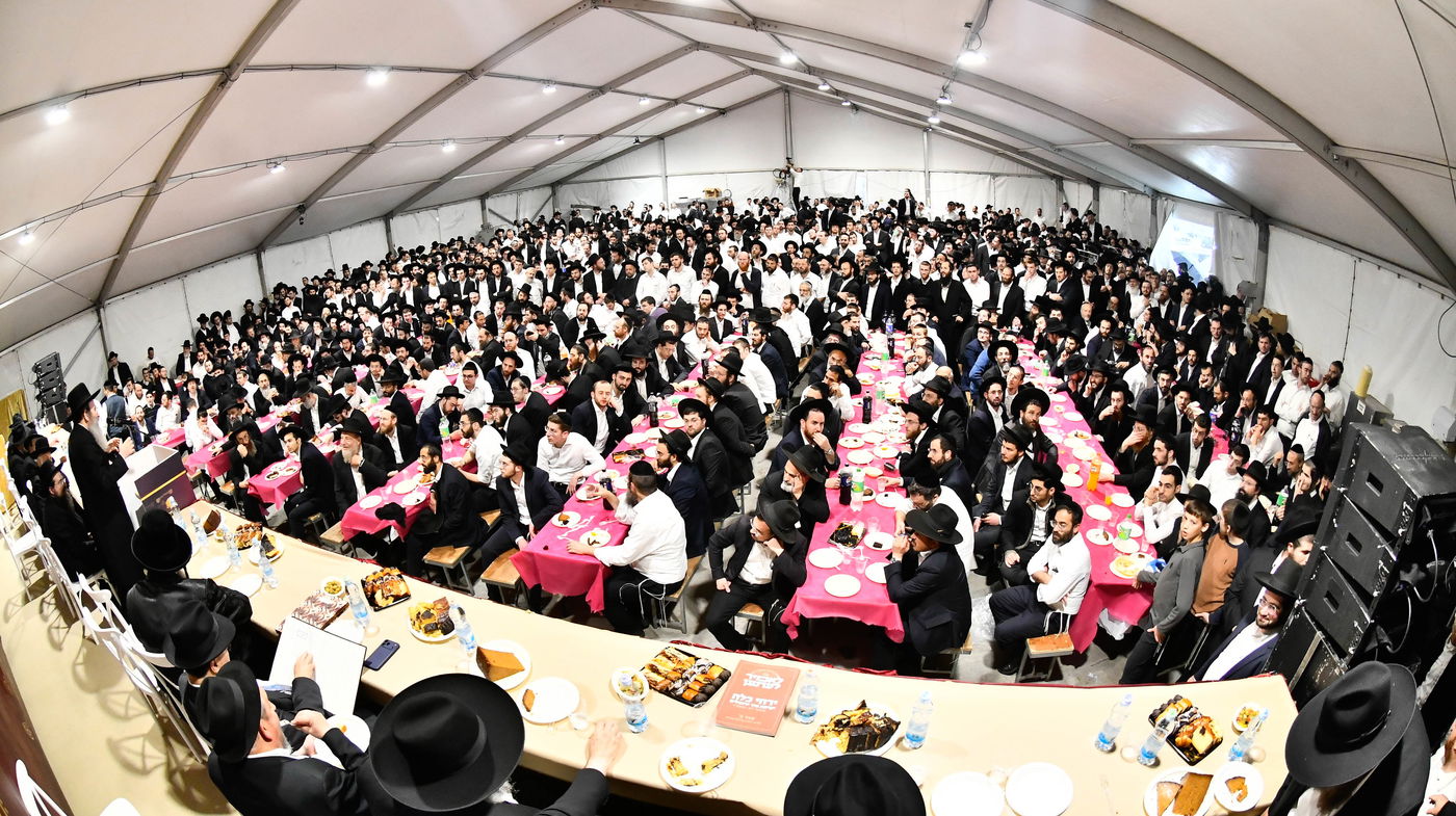 סיום הש"ס בישיבת מיר