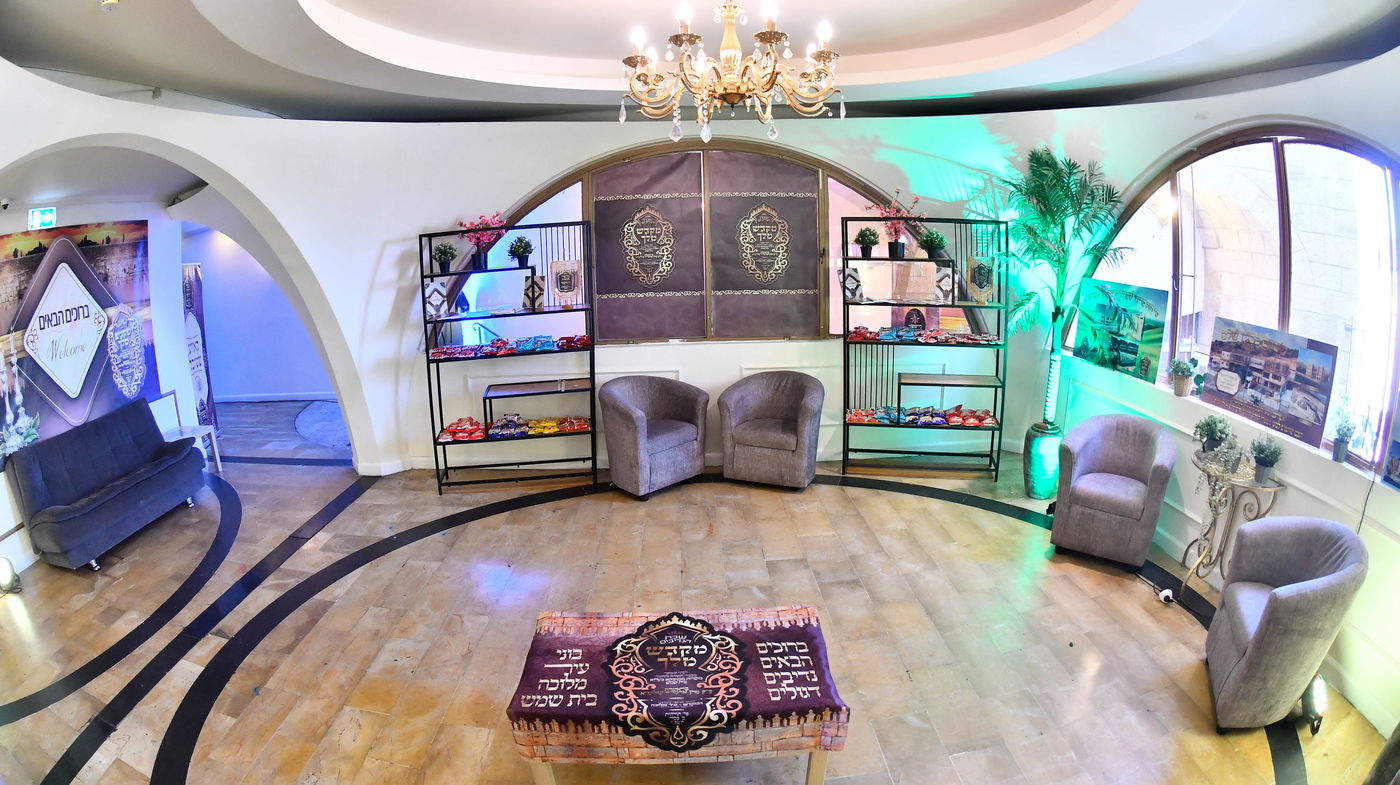 שבת מקדש מלך במכנובקא בעלזא