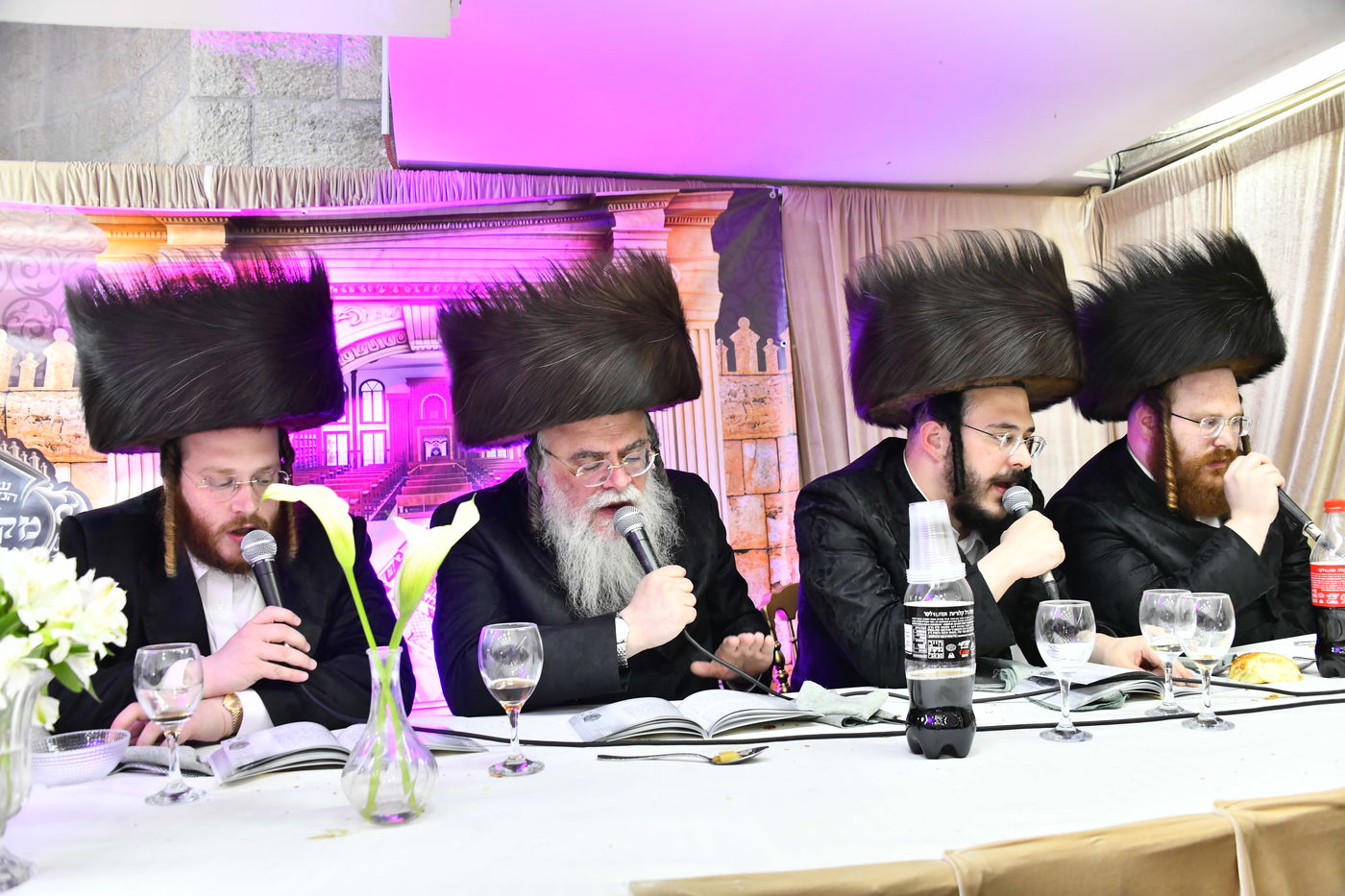 שבת מקדש מלך במכנובקא בעלזא