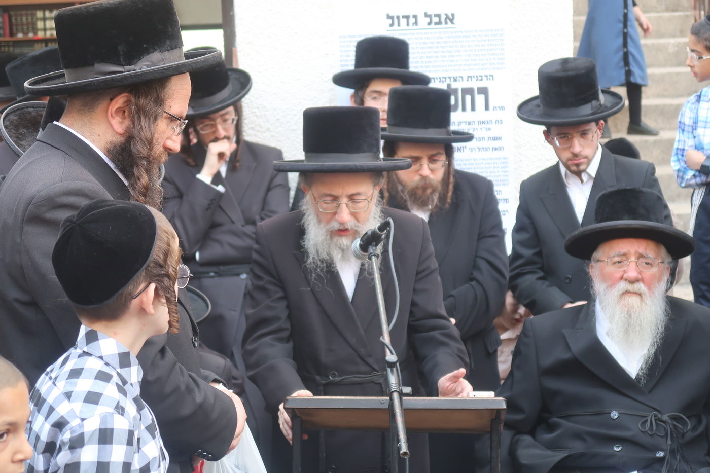  הלווית הרבנית טוביאס ע''ה 