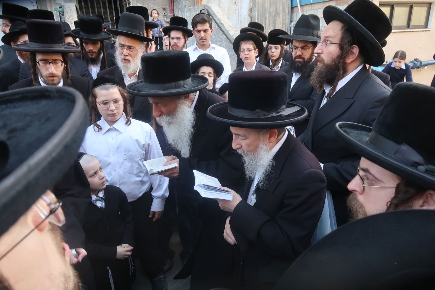  הלווית הרבנית טוביאס ע''ה 