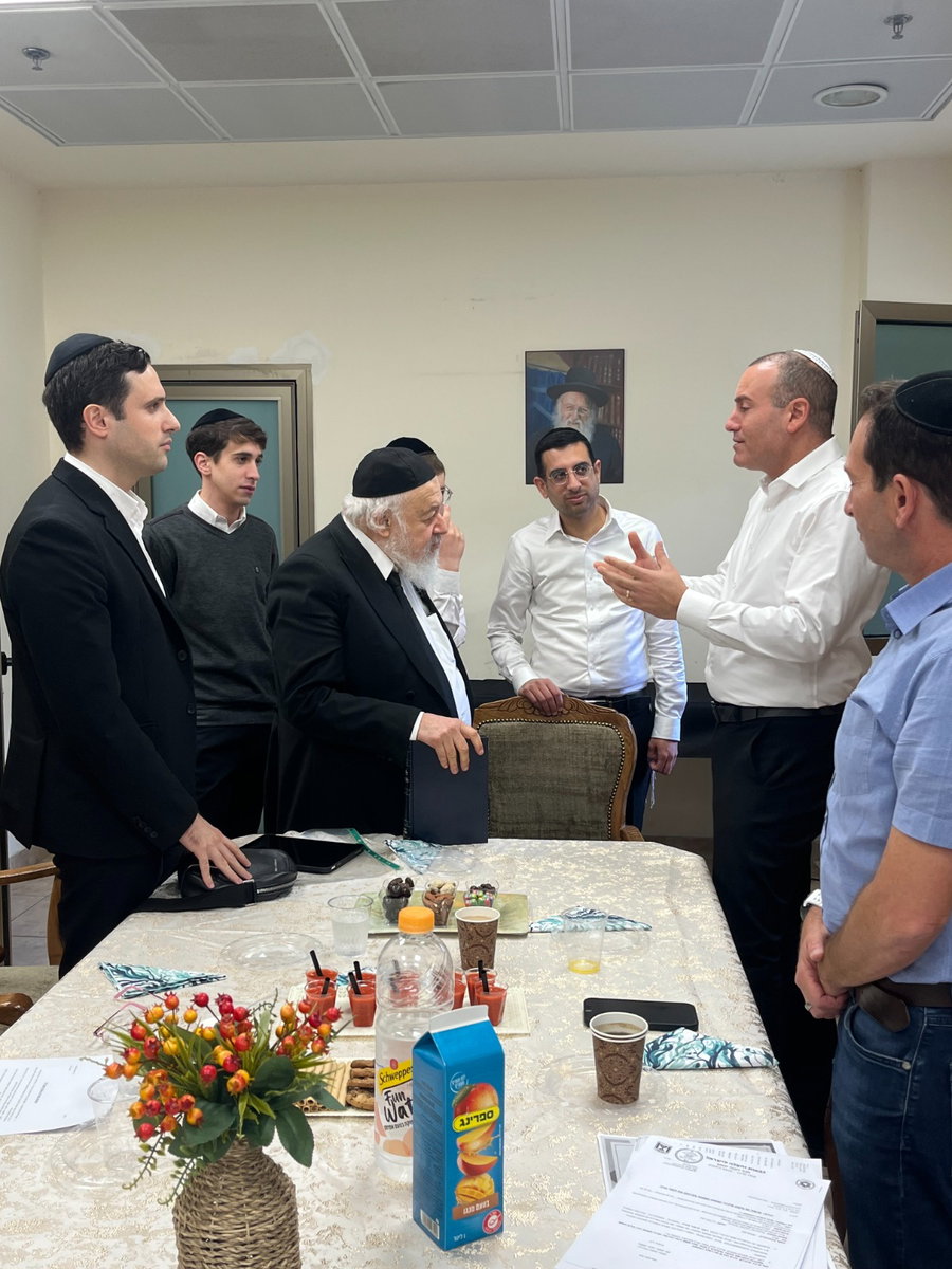 מתן דיל עם ראש הישיבה