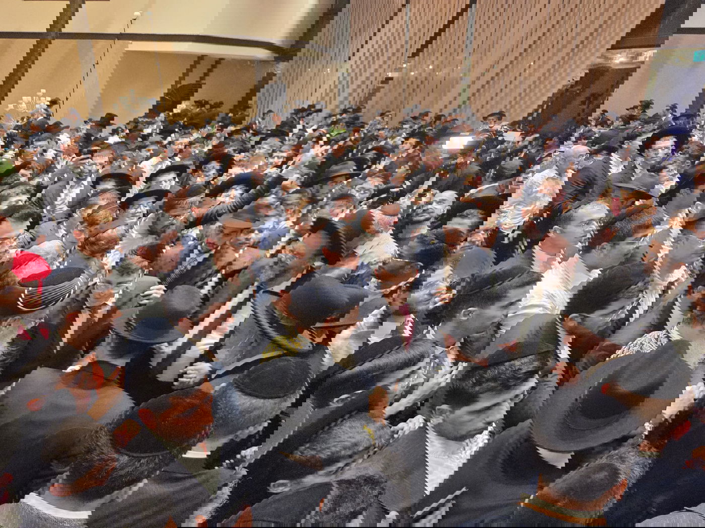 שמחת נישואי נכדו של רבי יצחק כהן 