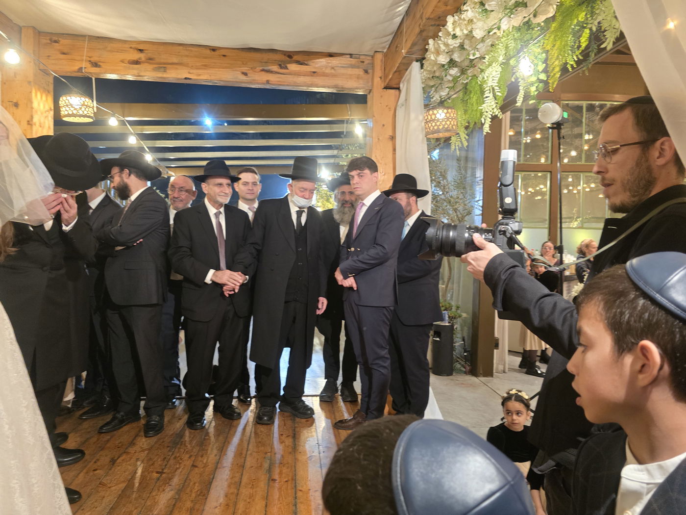 שמחת נישואי נכדו של רבי יצחק כהן 