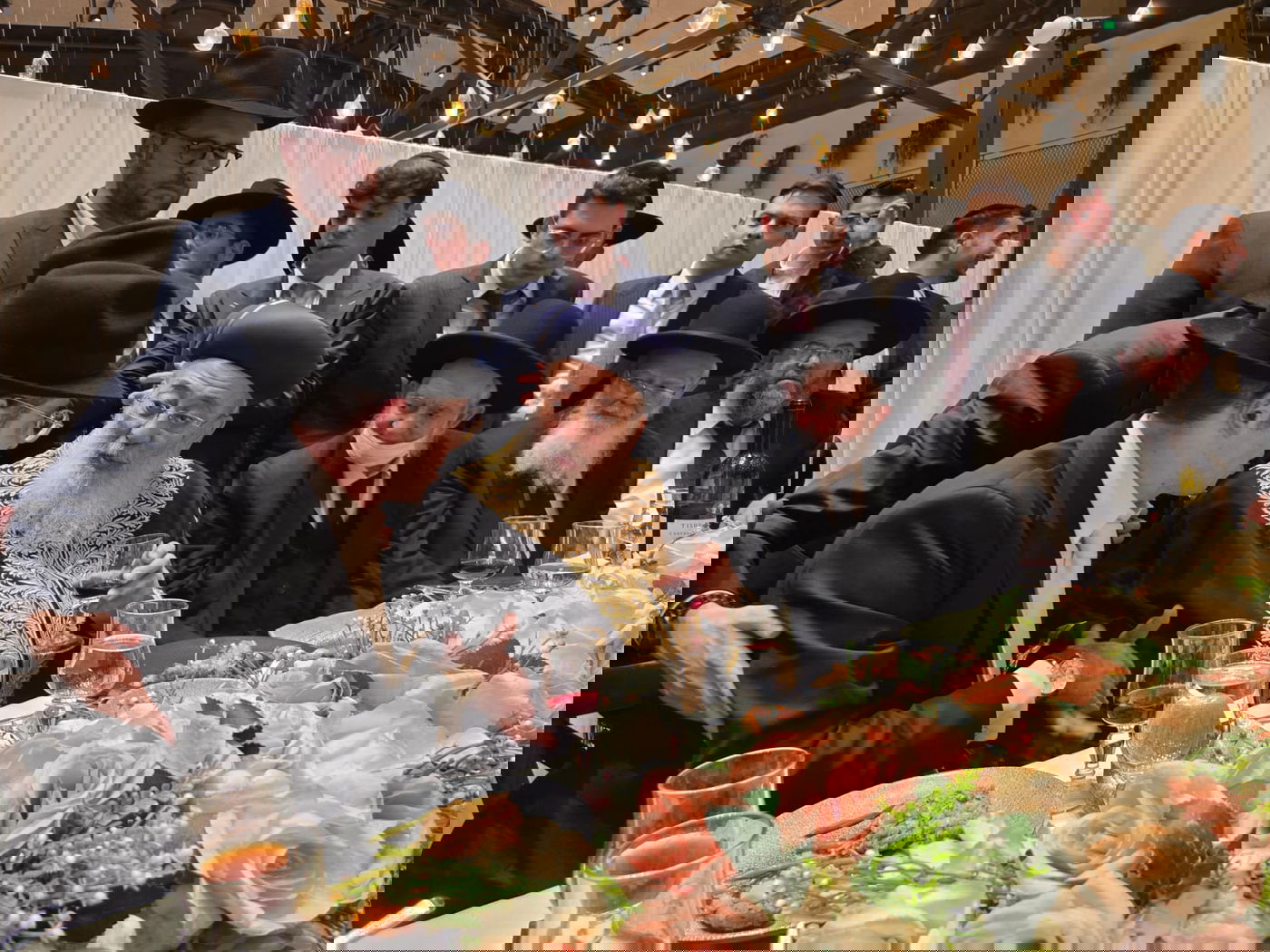 שמחת נישואי נכדו של רבי יצחק כהן 