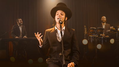 מנדי רוט מחדש את שירו של אברהם: "ס'איז דא א באשעפער"