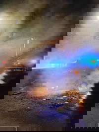 הבערת הפחים הערב בהפגנה