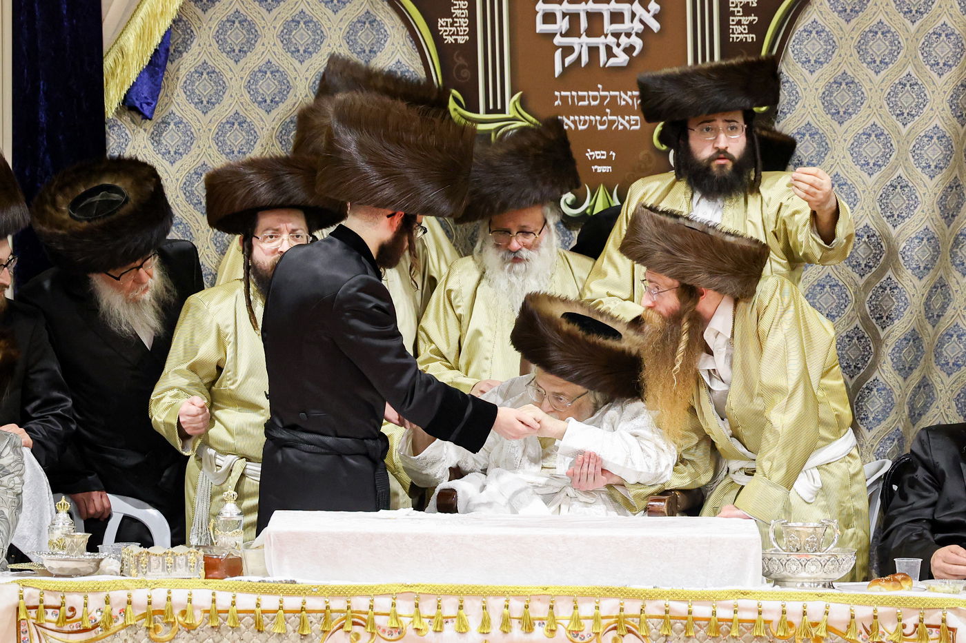 שמחת בית תולדות אברהם יצחק - קארלסבורג - פאלטישאן